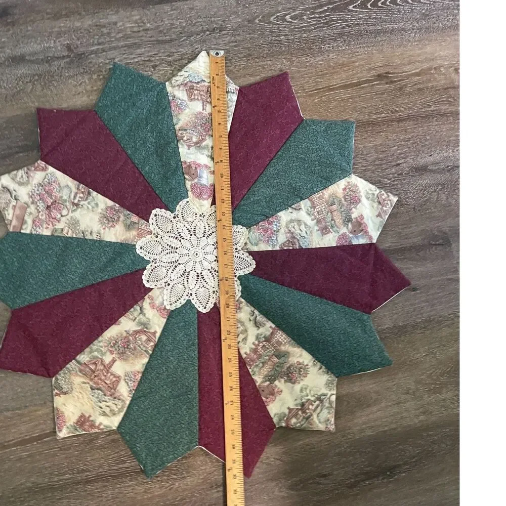 Green Red Lace Christmas Dresden Handmade Plate Quilt Block 32